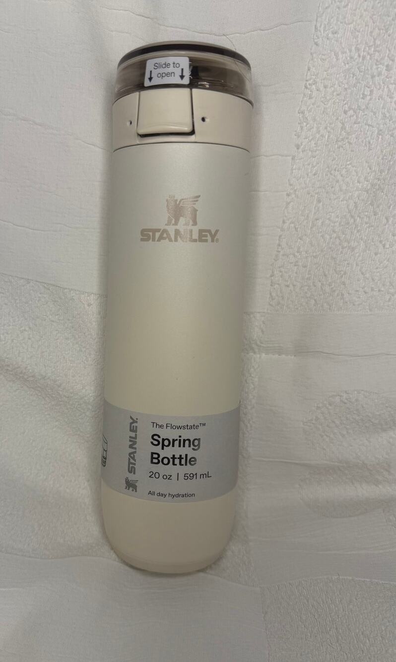 Stanley 20 fl oz Stainless Steel Flowstate Spring Bottle - Cream NWT